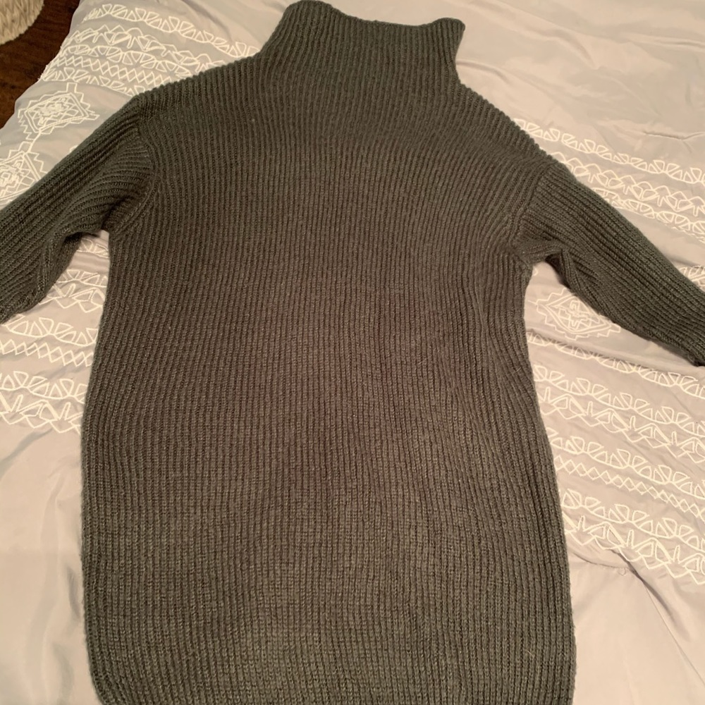 Dark gray knitted sweater dress! Tobi